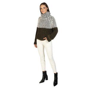 DAYTONA TURTLENECK SWEATER